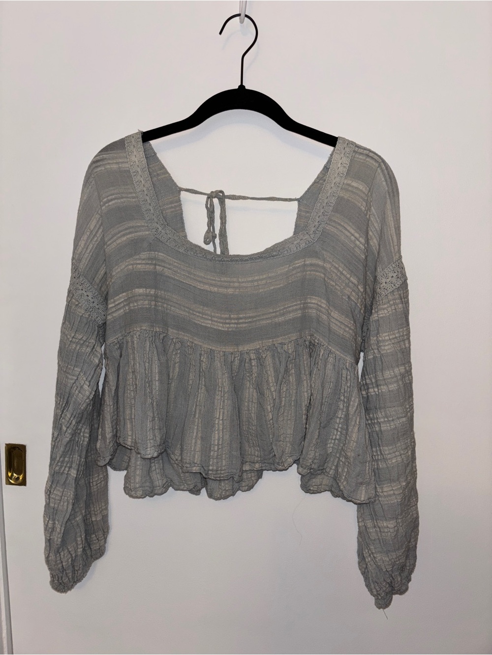 Flowy cropped long sleeve boho top